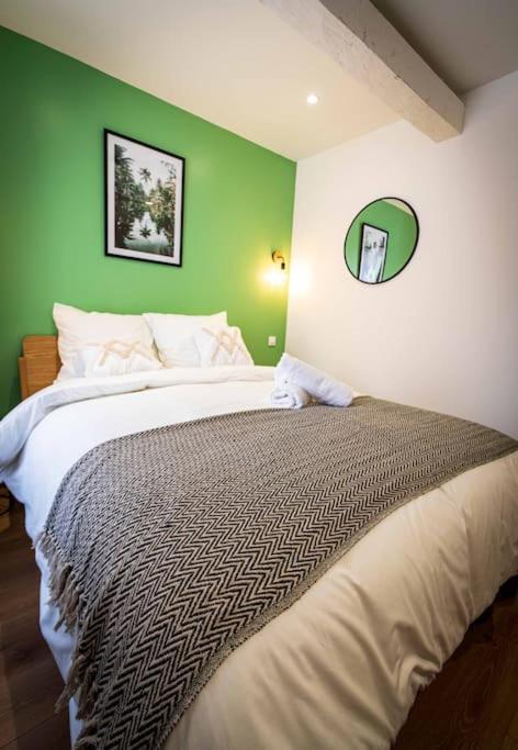 L'albatros 002 - Hypercentre * Cosy * Wifi * Saint-Quentin (Aisne)